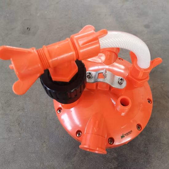 Sistema di abbeveraggio con capezzoli per allevamenti di pollame Regolatore di pressione a riavvolgimento